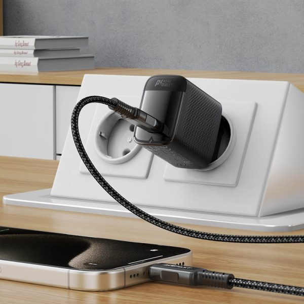 شارژر دیواری Acefast A112 با توان 45 وات PD و خروجی USB-C، مناسب شارژ سریع گوشی، تبلت و لپ‌تاپ‌های سبک. کوچک، ایمن و ایده‌آل برای سفر و محل کار.