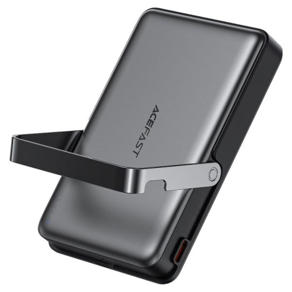 پاوربانک بی‌سیم مغناطیسی ACEFAST M17 ظرفیت 10000mAh با توان 22.5 وات، شارژ سریع، مگنت قوی و طراحی سبک را در یک دستگاه جمع کرده است.
