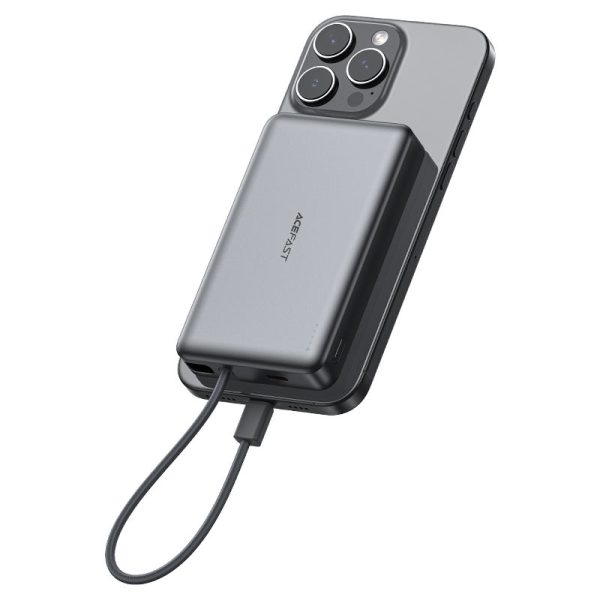 پاوربانک ACEFAST M18 ظرفیت 10000mAh با توان 22.5 وات، شارژ سریع، شارژ بی‌سیم MagSafe و طراحی سبک را در یک دستگاه جمع کرده است.