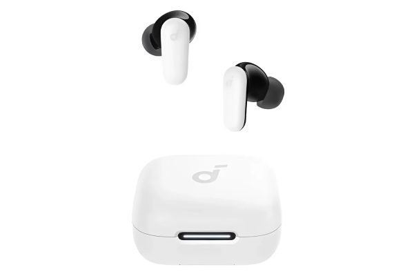 هندزفری Anker R50i NC با فناوری حذف نویز فعال، صدای قدرتمند، میکروفون دوگانه و باتری ۴۰ ساعته، انتخابی حرفه‌ای برای گوش دادن بدون مزاحمت است.